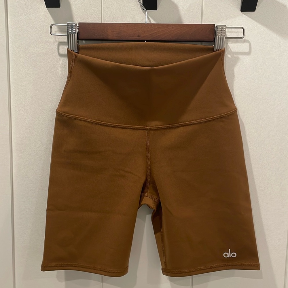Alo High Waist Biker Short Sz XXS NWT